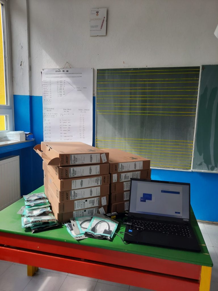 Isporučeno 170 prijenosnih računala u 14 škola Županije Zapadnohercegovačke