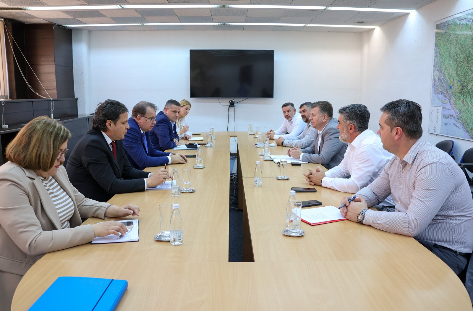 Premijer Nikšić i dopremijeri Kraljević i Mijatović razgovarali s delegacijom Saveza samostalnih sindikata BiH