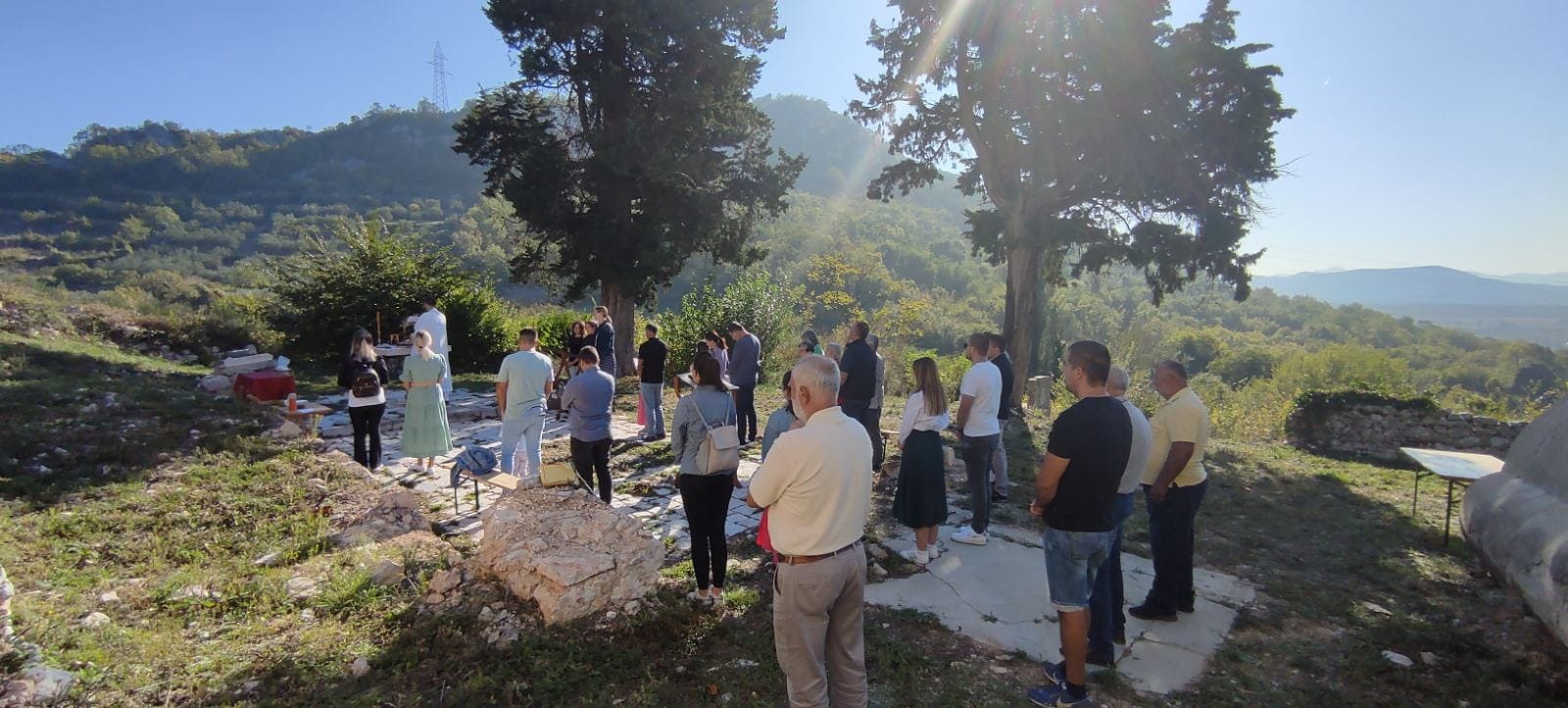 Ljubuški: Najava Svete liturgije na temeljima hrama Sv. Arhangela Mihaila 6.10.