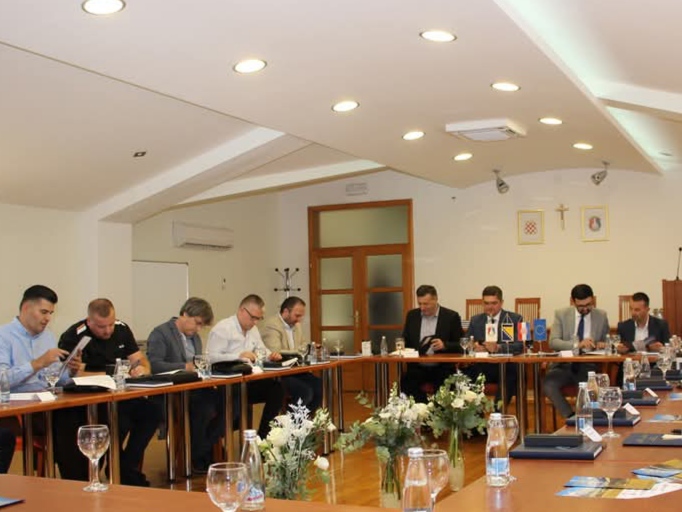 Vlada FBIH : Ljubuškom 400.000 KM za vrtić, školu, zgradu uprave i kulturnu infrastrukturu
