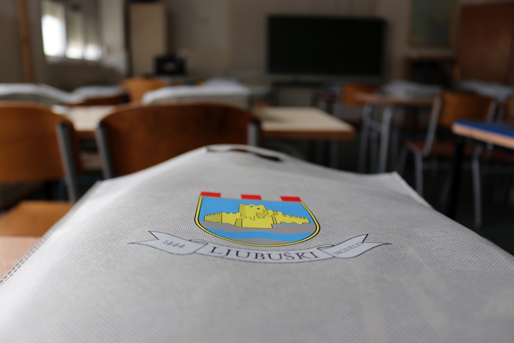 Grad Ljubuški: Isplaćene potpore za prvašiće, svim osnovnoškolcima bilježnice i školski pribor