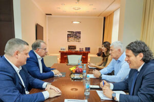 Održan sastanak HDZ BiH i SDP BiH: Kraljević uz Čovića i Filipović o daljnjoj suradnji i stabilnosti FBiH