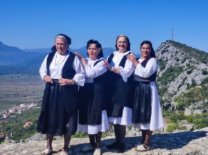 Ljubuški: Dream team prijatelji snimili spot za pjesmu „Oaza u kamenu“