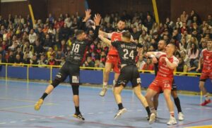 Pobjeda Izviđača na vrućem terenu u Zavidovićima, Izviđač 2 bolji od Rvacke