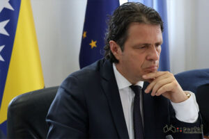 Zamjenik premijera Kraljević: Indikativno povećanje minimalne plaće u Federaciji BiH od oko 2,7 posto, odluka idući tjedan