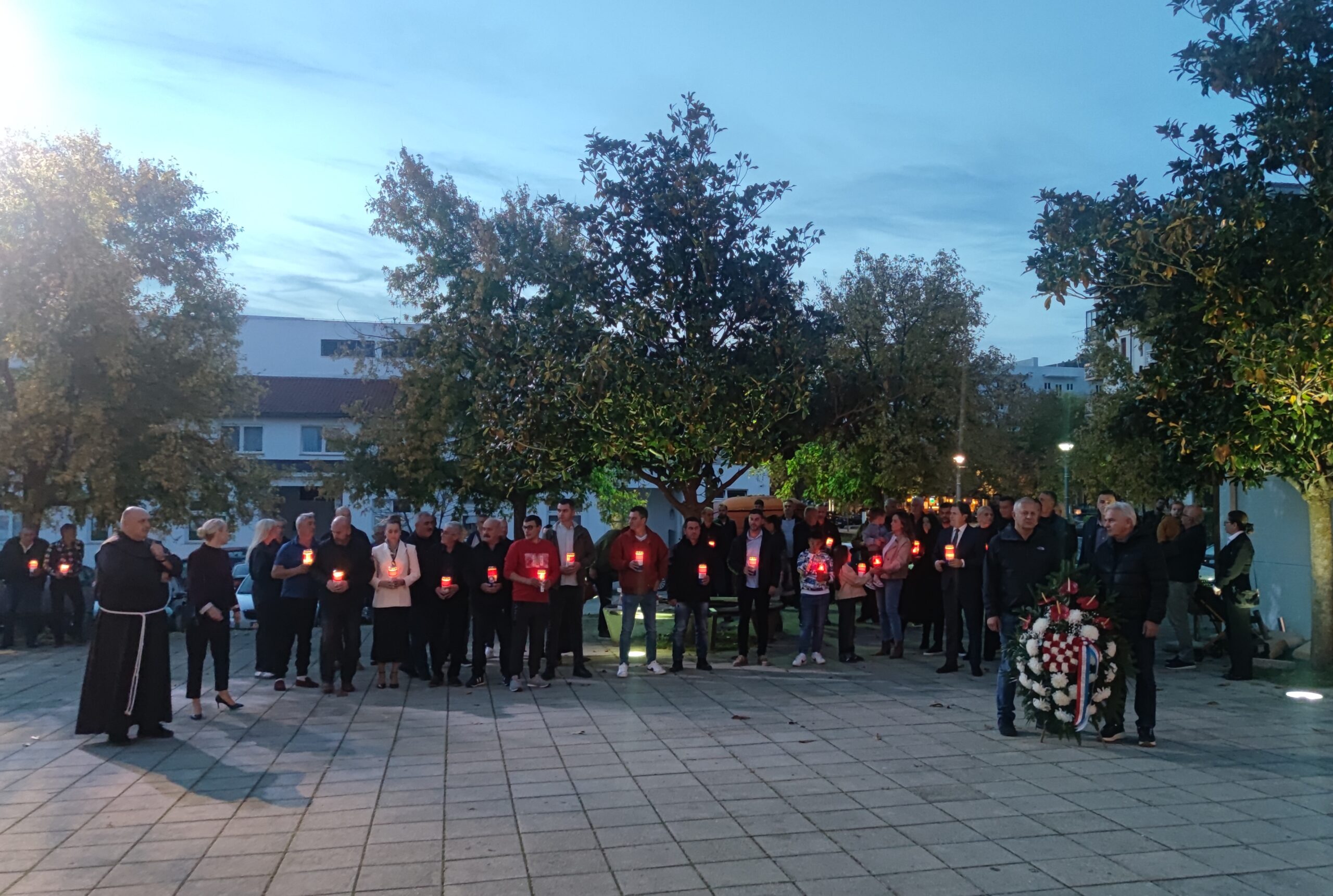 Ljubuški: Odana počast poginulim braniteljima povodom blagdana Svih svetih i Dušnog dana