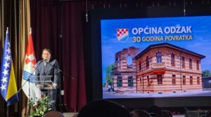 Federalni dopremijer Kraljević predvodio izaslanstvo HNS-a na obilježavanju 30 godišnjice povratka u Odžaku