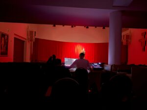 Posjetili smo Framu Humac: U tijeku pripreme za predstavu „Alter Christus“