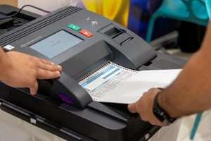 Pogledajte video s uputama: Kako glasovati na Općim izborima 2026.?